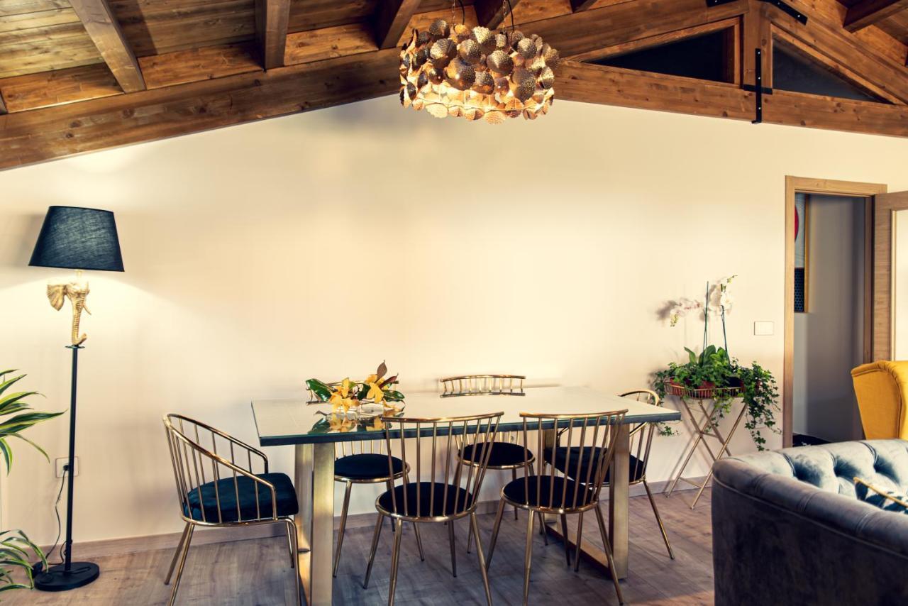 Apartamentos En El Valle Del Jerte Flores Para Angela 카베주엘라델발 외부 사진