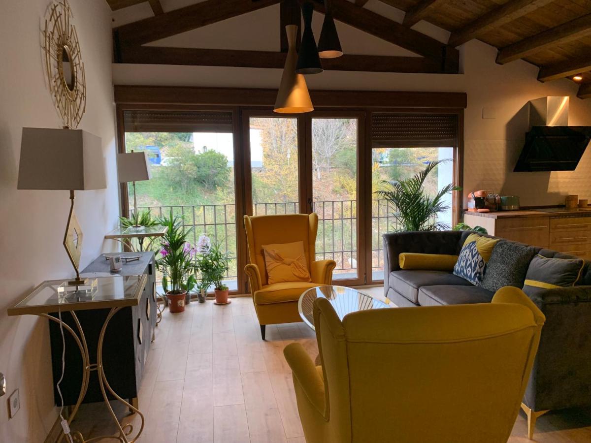 Apartamentos En El Valle Del Jerte Flores Para Angela 카베주엘라델발 외부 사진