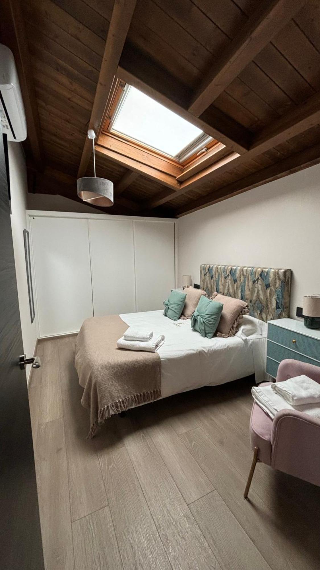 Apartamentos En El Valle Del Jerte Flores Para Angela 카베주엘라델발 외부 사진